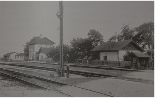 Vortrag_Bahnhof_Moosbierbaum_klein.JPG